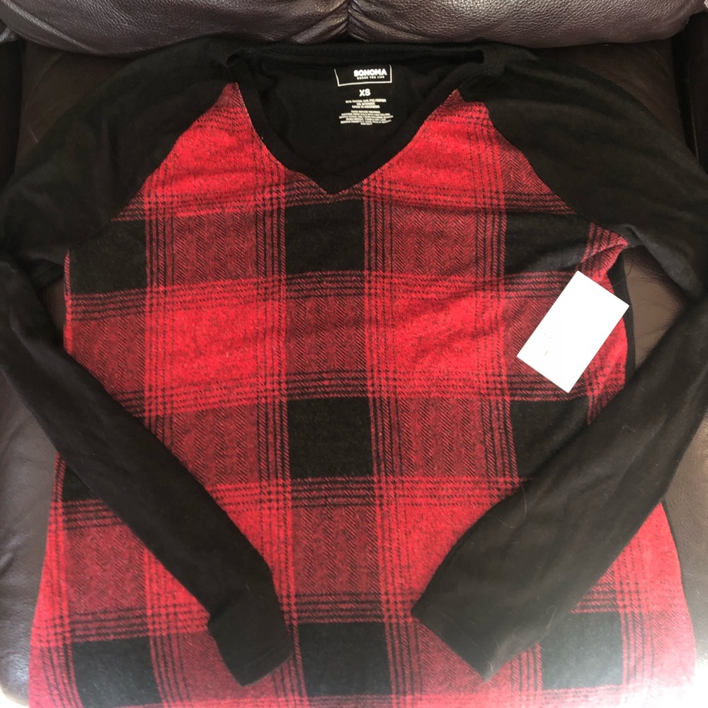 XS long sleeve never worn